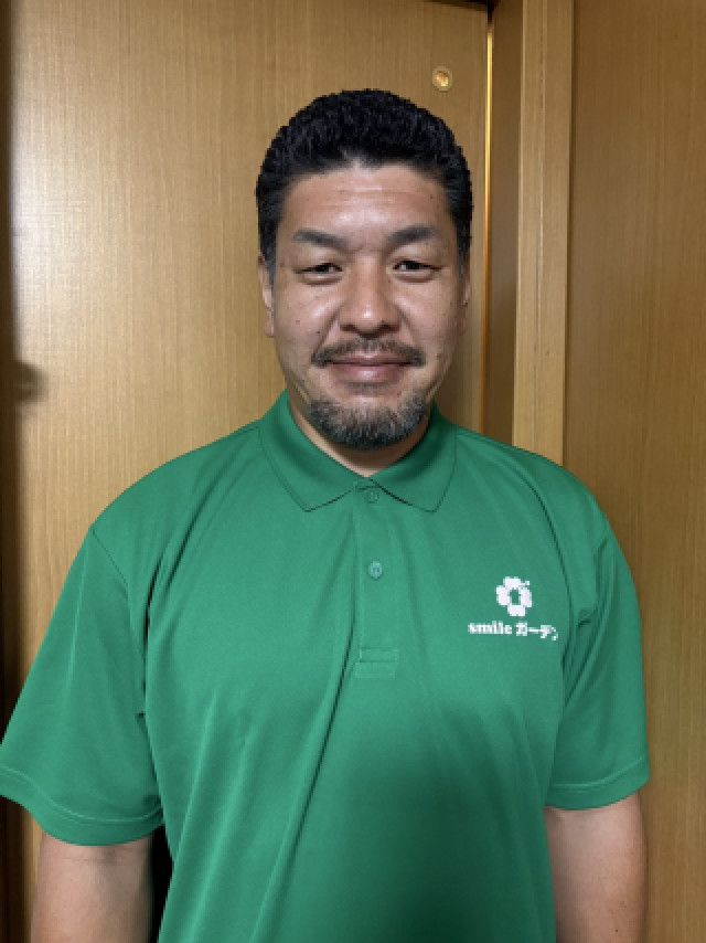 smileガーデン東京台東池之端店の小林 優介